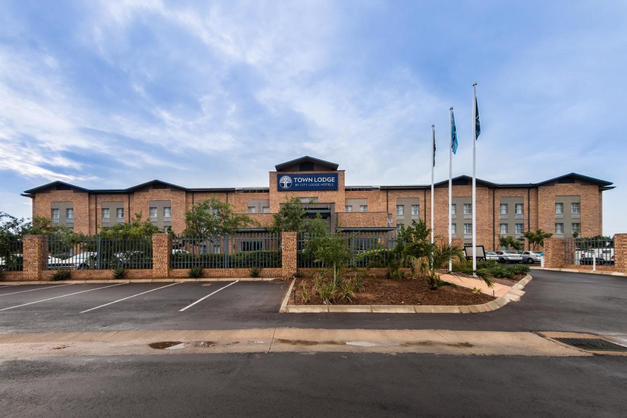 Town Lodge Gaborone Exterior photo