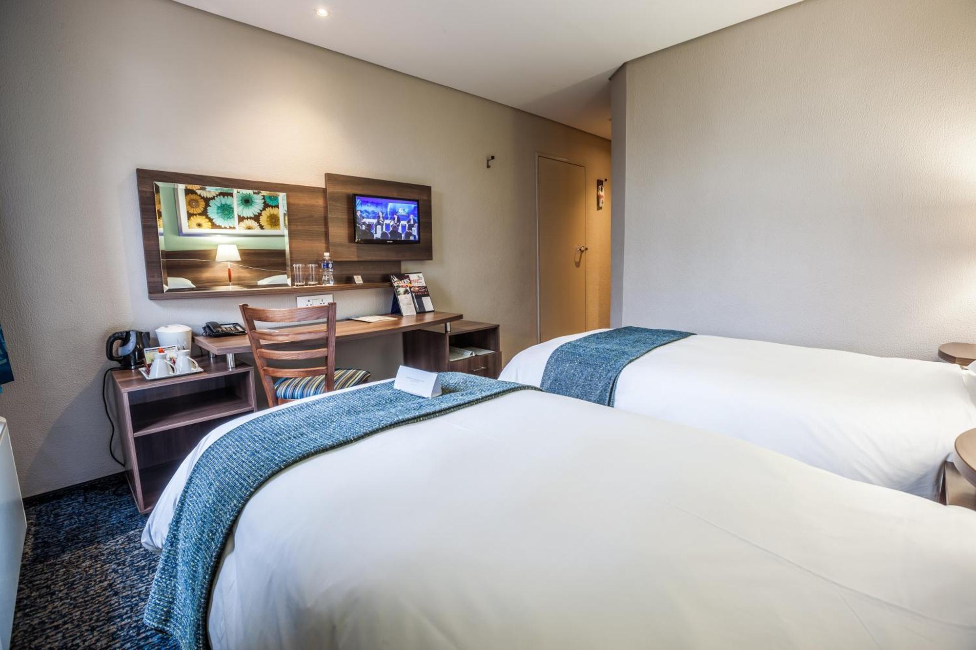 Town Lodge Gaborone Room photo